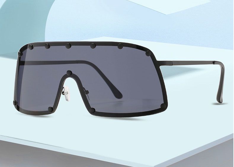 One Piece Sunny Shield Goggle Oversize Sunglasses