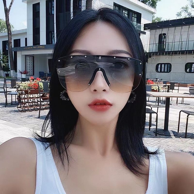 Luxurious oversize one piece sunglasses shield goggles