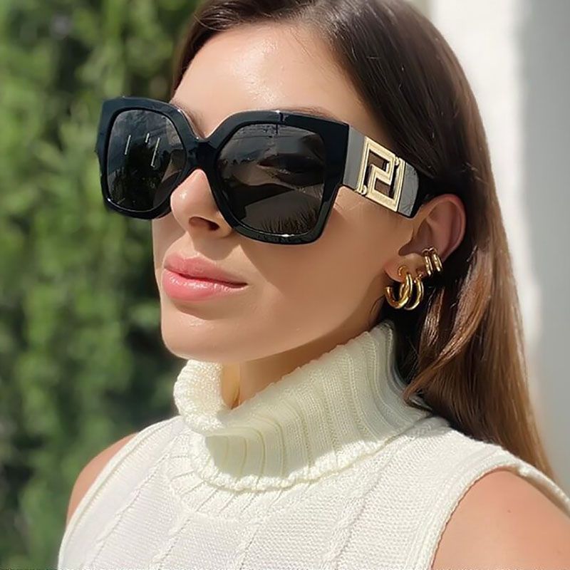 Luxury gold metallic hinge oversize square sunglasses