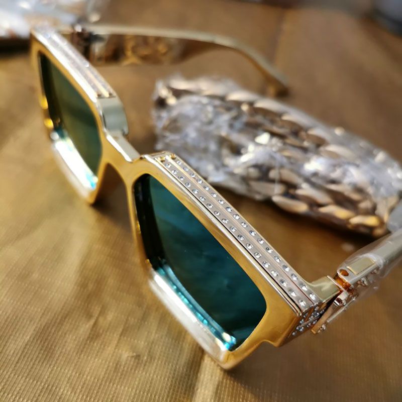 Glimmering Stones Oversize Sunglasses w/ Lavish Chains