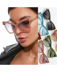 Luxury Rhinestones Frame BLING Cat Eye Sunglasses