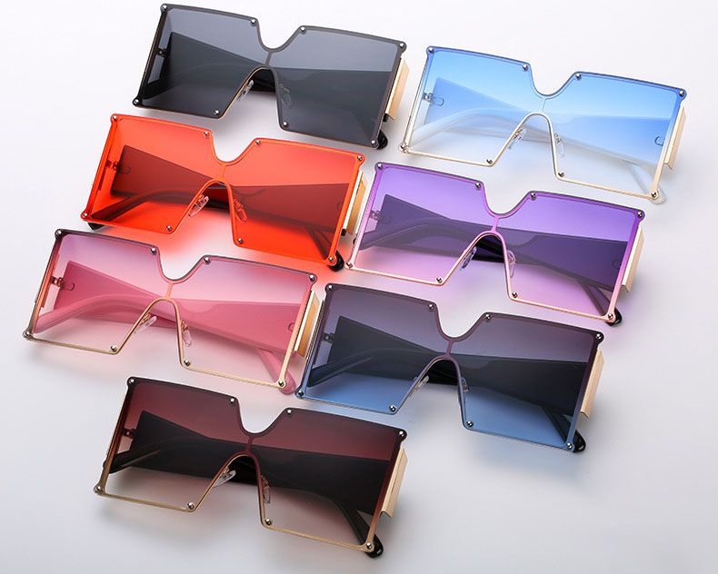 Modern oversize square frame sunglasses gradient tint