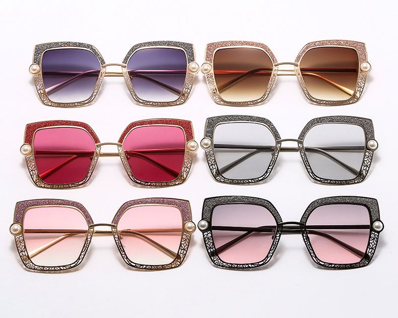 Glittery and Hollow Frame Pearl Decor Retro Sunglasses