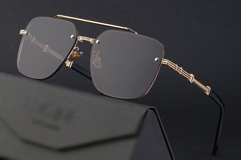 Gold Tone Retro Pattern Alloy Frame  Aviator Sunglasses 