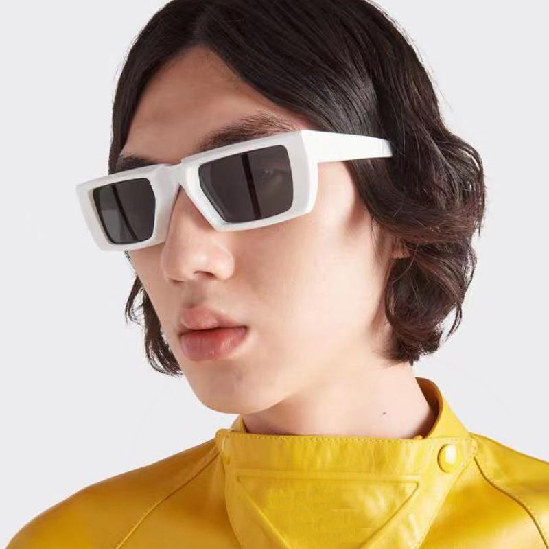 Geometric Bold Rim Adorable Rectangular Sunglasses