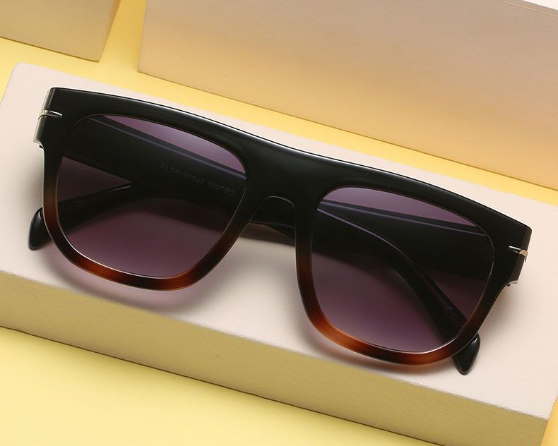 Flat Top D frame futuristic one piece sunglasses