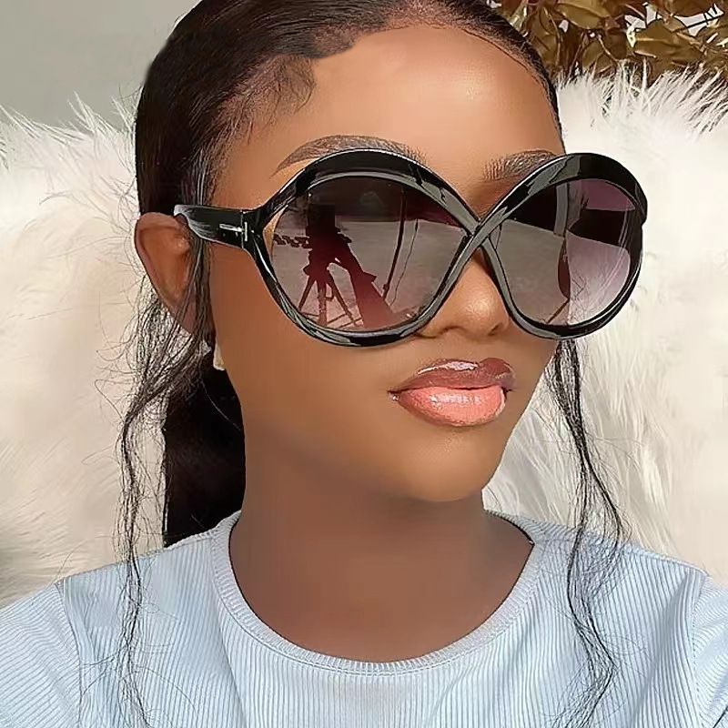 Big Frame Gradient Tint Oversized Butterfly Sunglasses