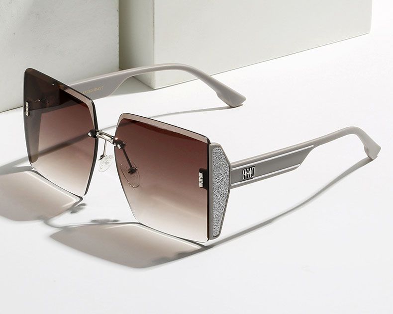 Cool Oversized Pilot Sunglasses Men Women Square Frame