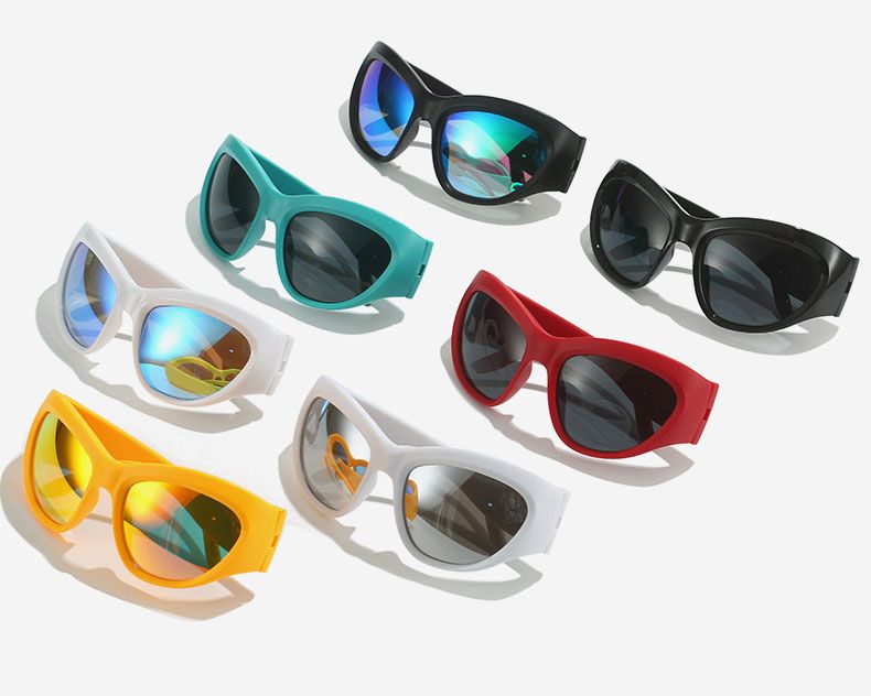 Cat eye shades gold logo bling women sunglasses