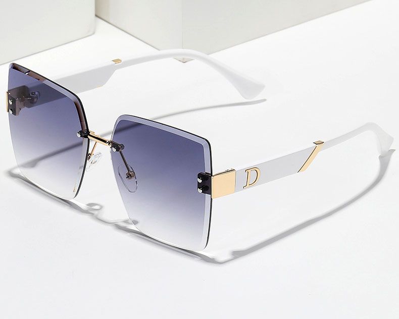 Flat top oversized one piece lens D frame sunglasses