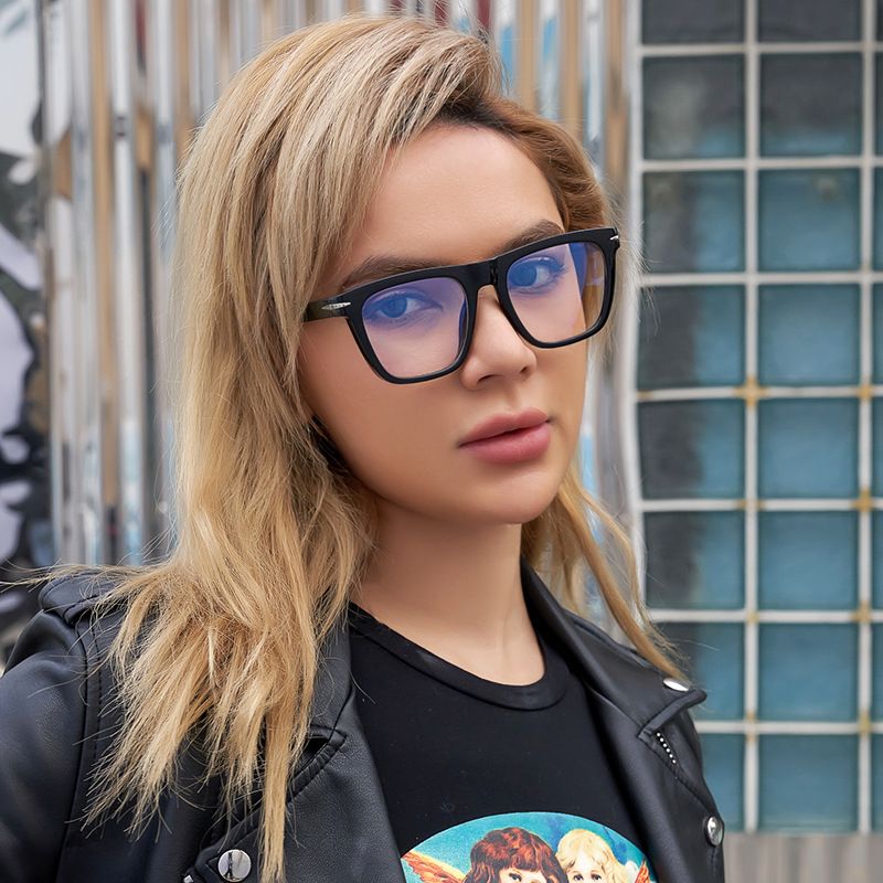 Simplified glamour oversize flat top one piece sunnies