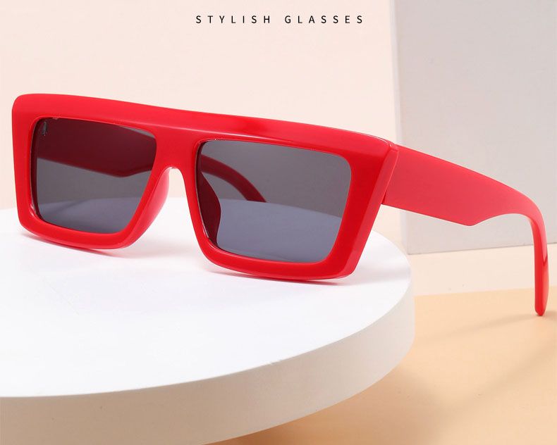 Luxury flat top mono lens gold V logo sunglasses