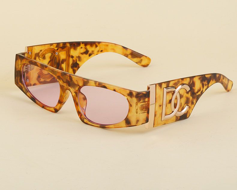 Flat Top Frame Bold Temples Gold Tone Icon Sunglasses