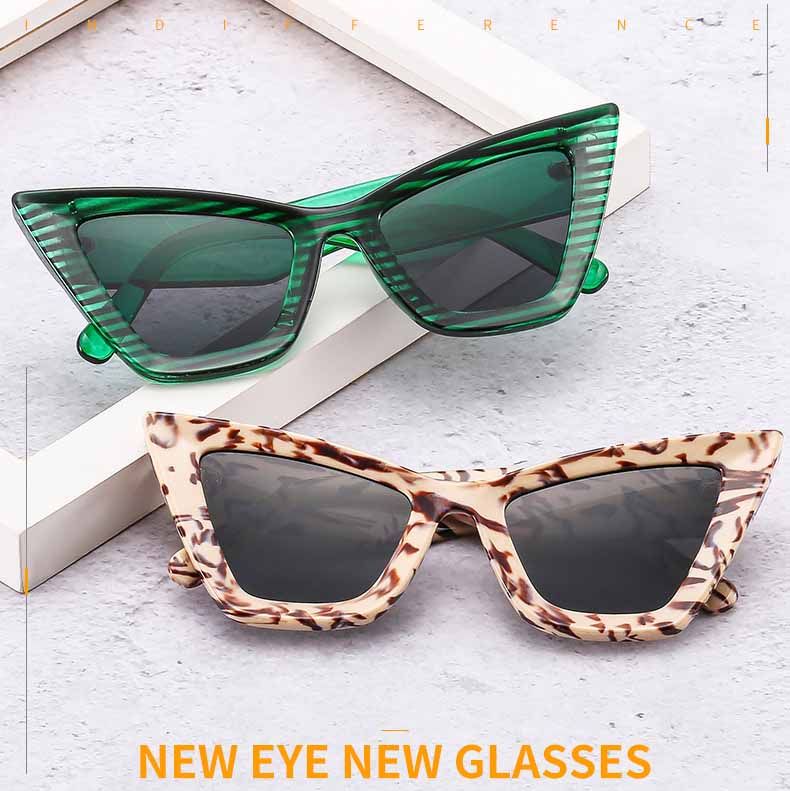 Highly Raised Corner Mod Oversized Cat Eye Sunglasses