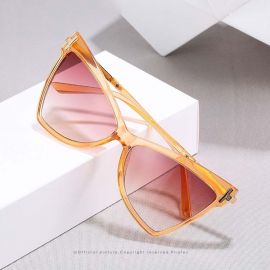 Oversize bold shades curved legs cat eye sunglasses