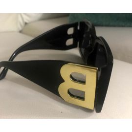 Oversized Modern Big 'B' Letters Square Sunglasses