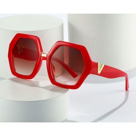 Iconic style timeless cool retro oversized sunglasses