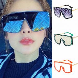 Oversized Letter Print Flat Top One Piece Sunglasses