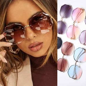Fashion polygon gradient female butterfly sunglasses